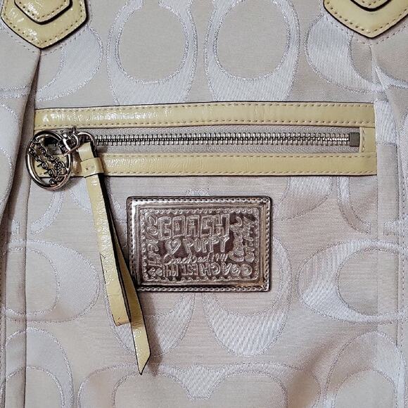 Coach Cream Shoulder Bag with Monogram and Gold Hardware D1120-16289 - Picture 3 of 15